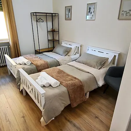 Lägenhet Canavese E Box Auto Cinque Laghi Ivrea *