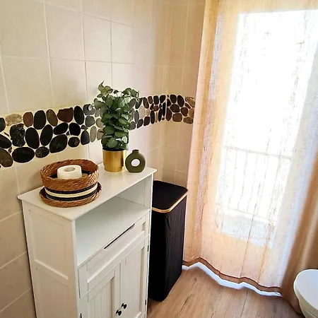 Canavese E Box Auto Cinque Laghi Ivrea Lägenhet